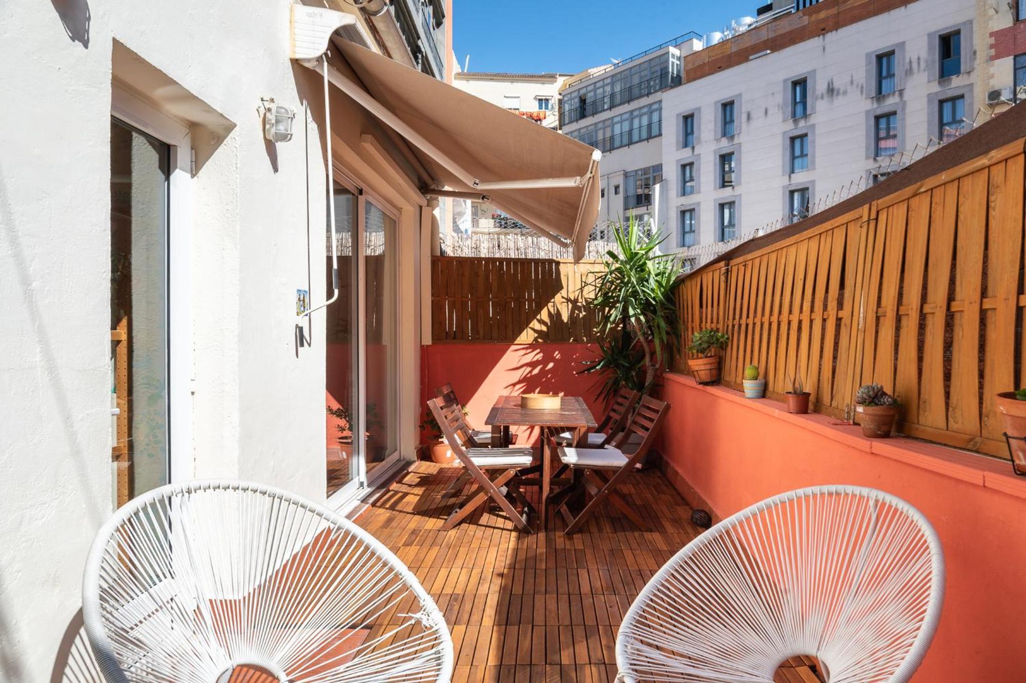 Spacious & Sunny Apt With Terrace In The City Center Barcelona Exterior photo