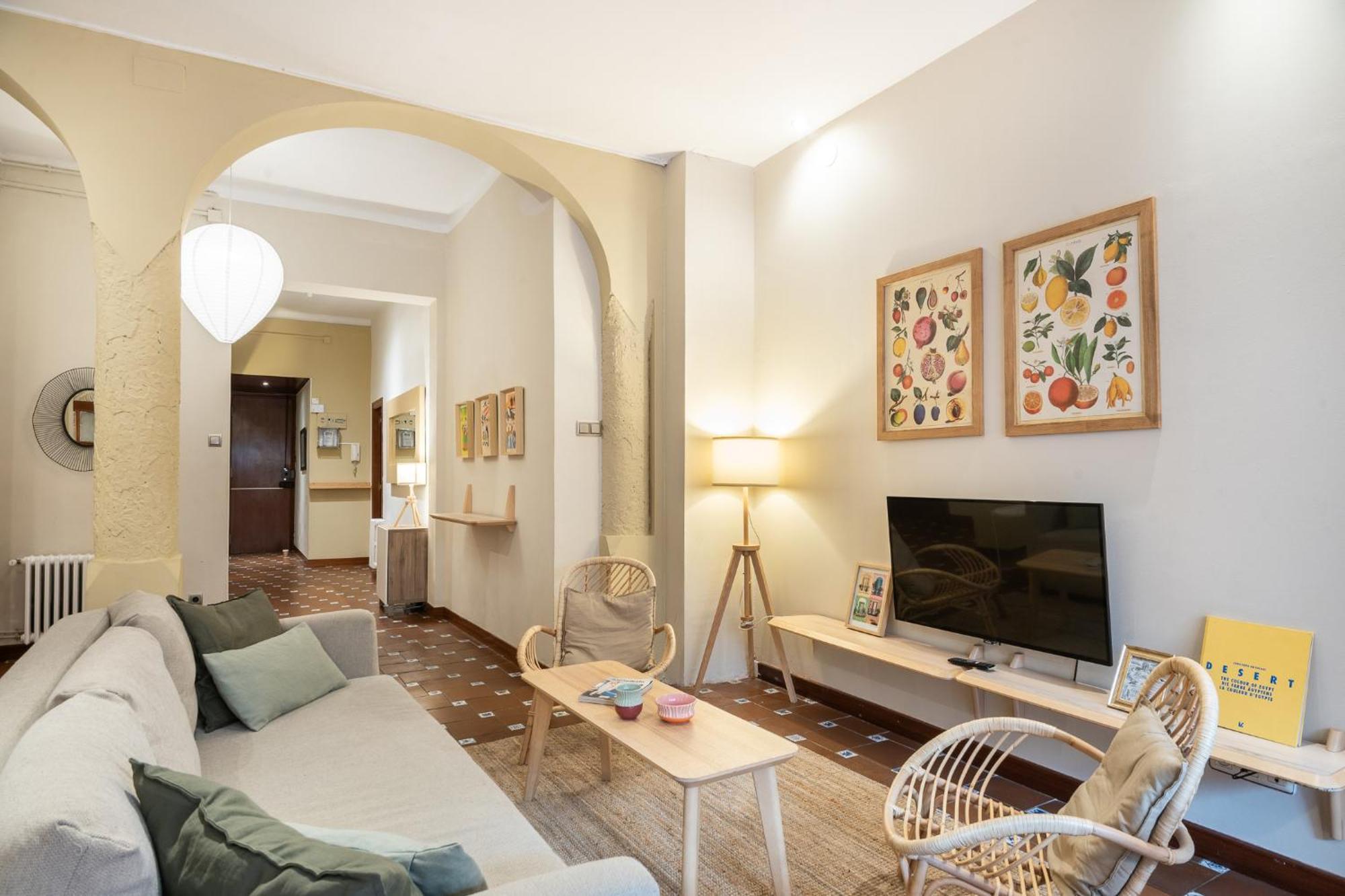 Spacious & Sunny Apt With Terrace In The City Center Barcelona Exterior photo